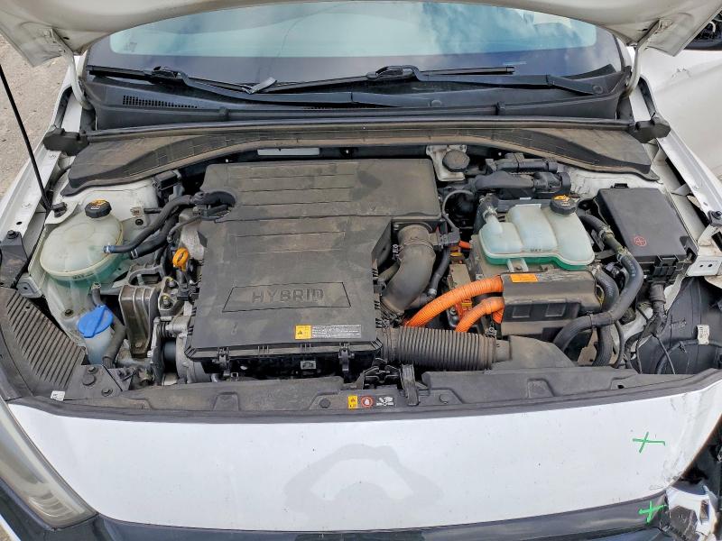 Photo 11 from auction – 2017 HYUNDAI IONIQ with VIN KMHC65LC5HU041397