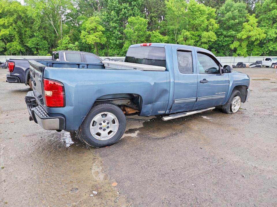 Photo 3 from auction – 2012 CHEVROLET SILVERADO with VIN 1GCRCSE05CZ149748