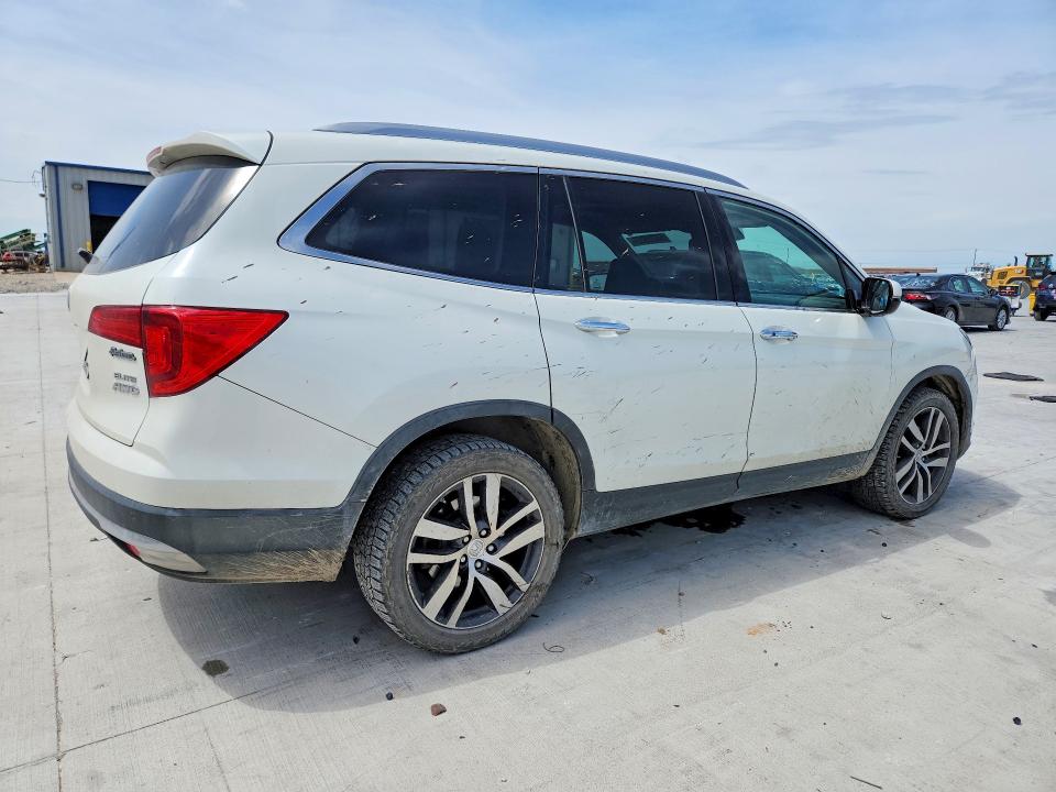 Photo 3 from auction – 2017 HONDA PILOT with VIN 5FNYF6H03HB069898