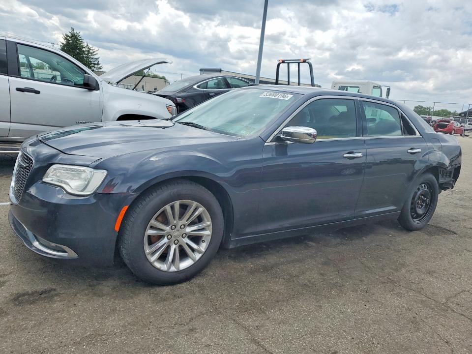2017 CHRYSLER 300C - Търг №53608196
