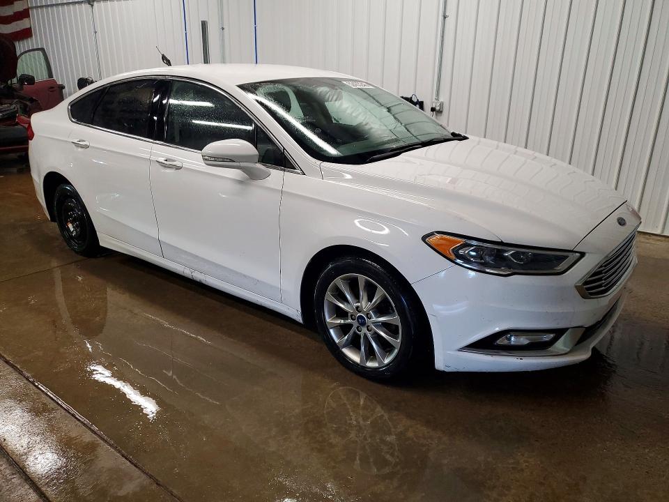Zdjęcie 4 z aukcji – 2017 FORD FUSION z VIN 3FA6P0HD7HR301055
