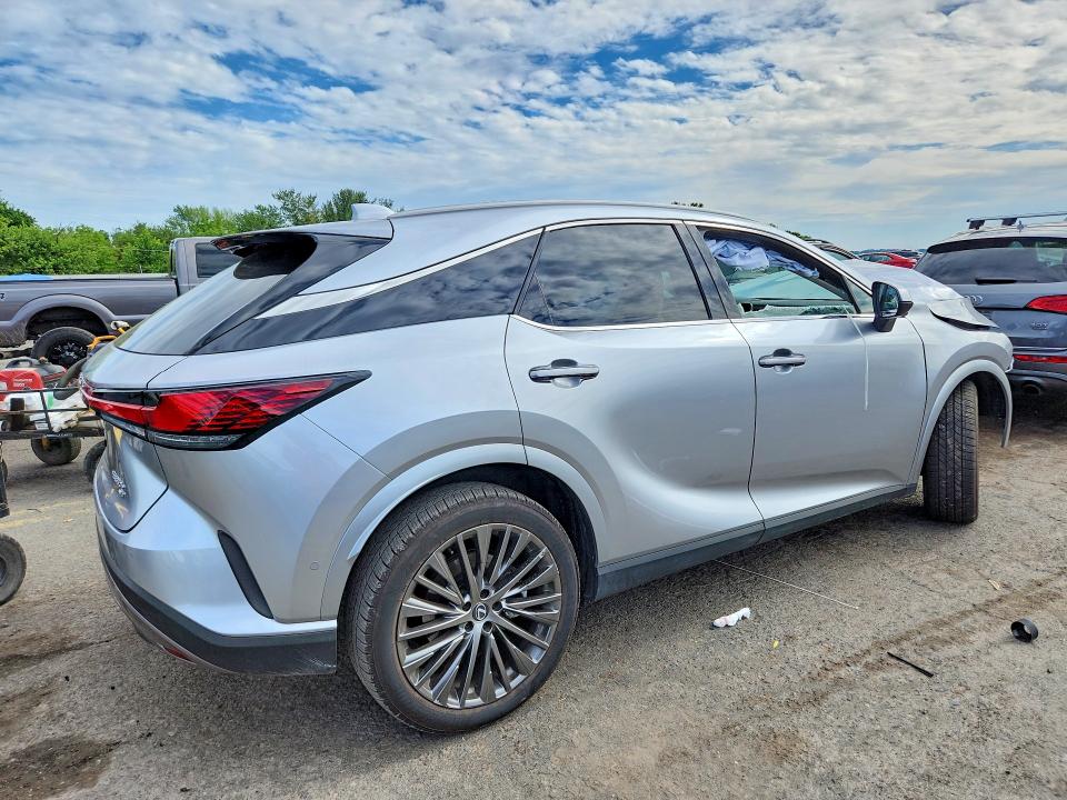Photo 3 from auction – 2025 LEXUS RX 350H with VIN 2T2BBMCA6SC097336