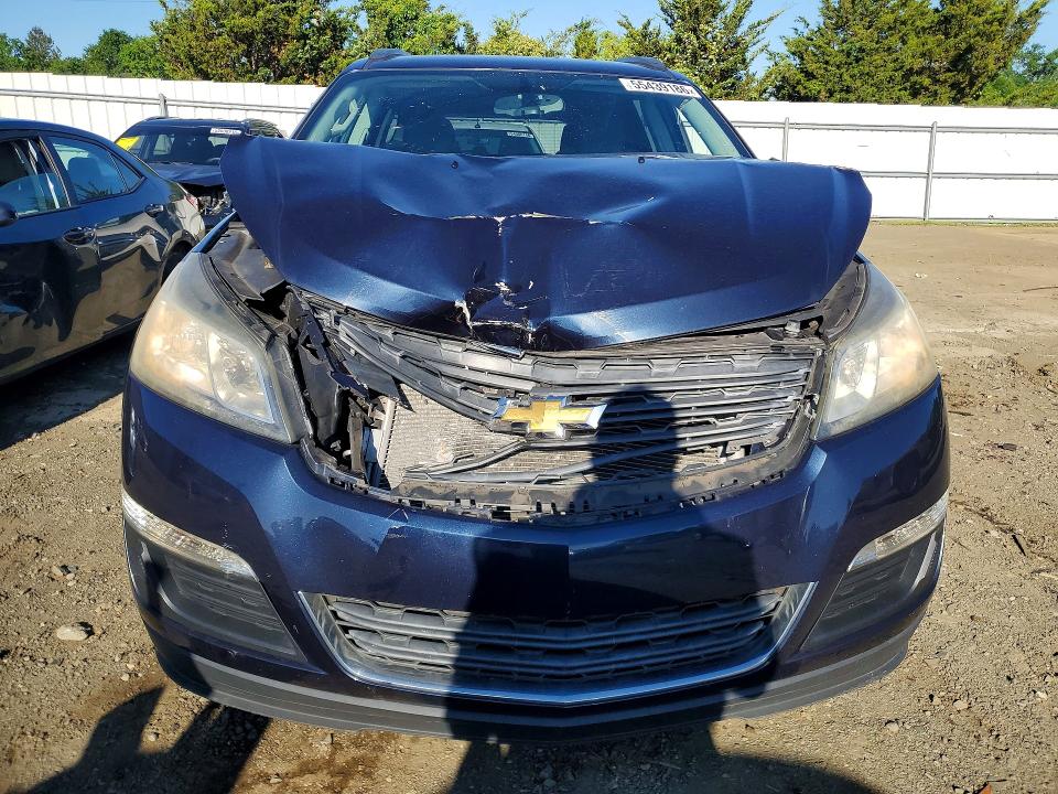 Photo 5 from auction – 2016 CHEVROLET TRAVERSE with VIN 1GNKVFKD9GJ131047