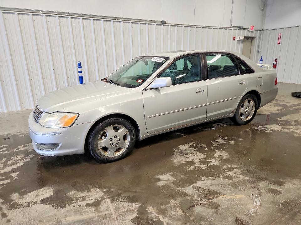 TOYOTA AVALON 2003 with VIN 4T1BF28B23U303041 - Photo from auction