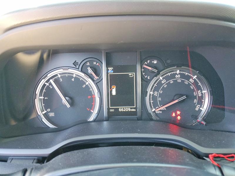 Photo 9 from auction – 2020 TOYOTA 4RUNNER with VIN JTEBU5JR9L5812973