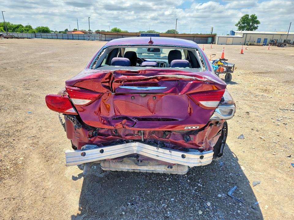 Photo 6 from auction – 2016 CHRYSLER 200 with VIN 1C3CCCAB7GN170489
