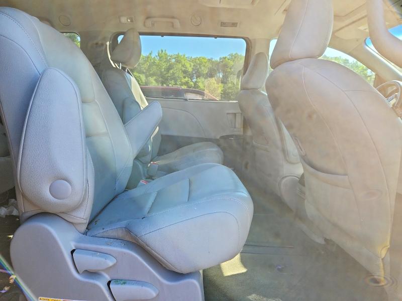 Photo 11 from auction – 2015 TOYOTA SIENNA with VIN 5TDDK3DC1FS098754