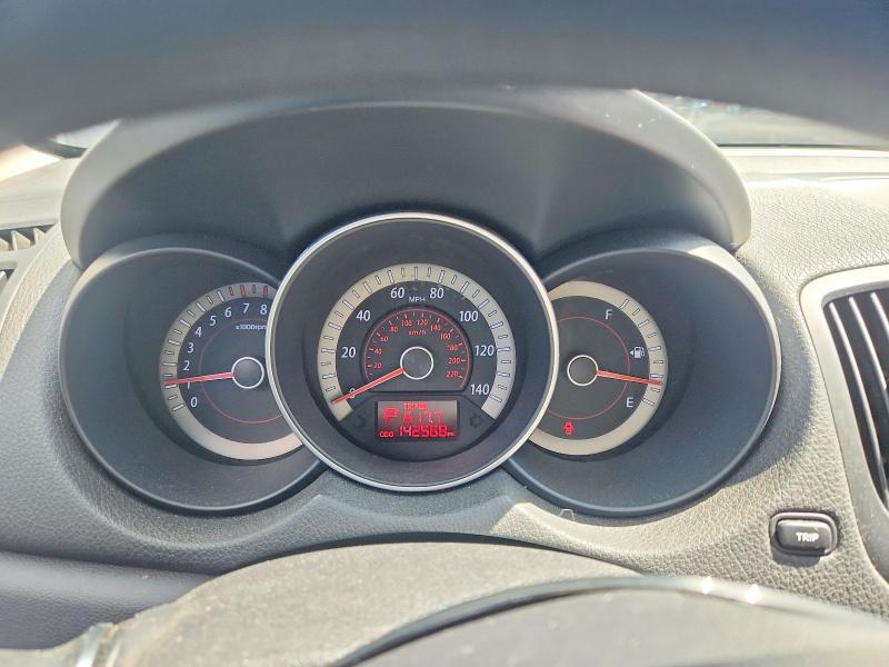 Photo 9 from auction – 2010 KIA FORTE with VIN KNAFU6A27A5258213