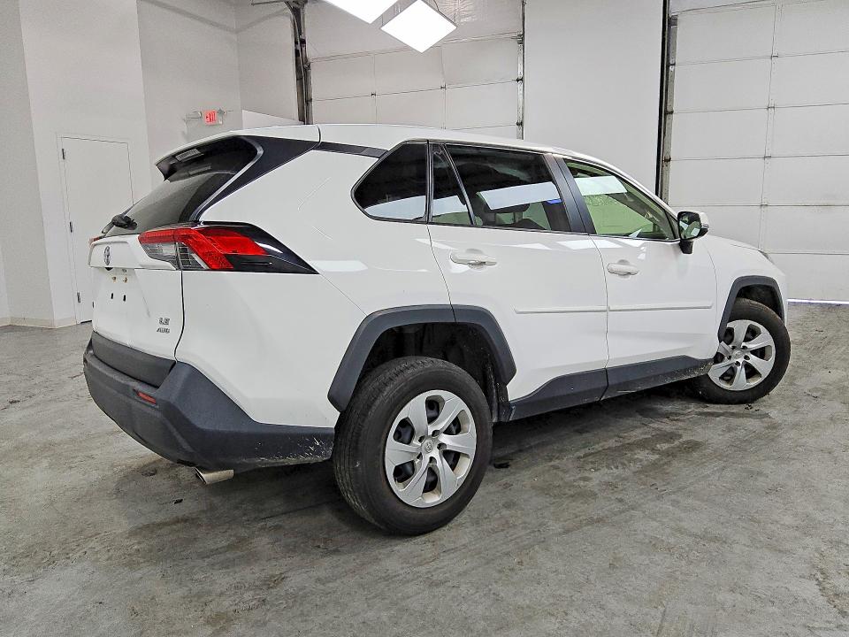 Photo 3 from auction – 2023 TOYOTA RAV4 with VIN JTMG1RFVXPD093177