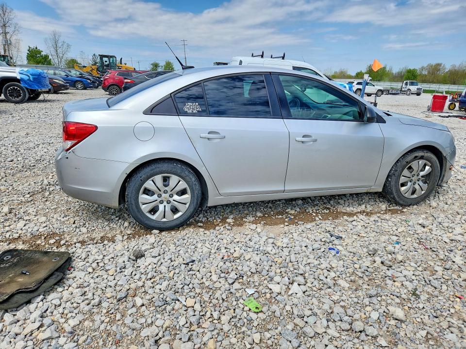 Photo 3 from auction – 2014 CHEVROLET CRUZE with VIN 1G1PB5SH1E7206329