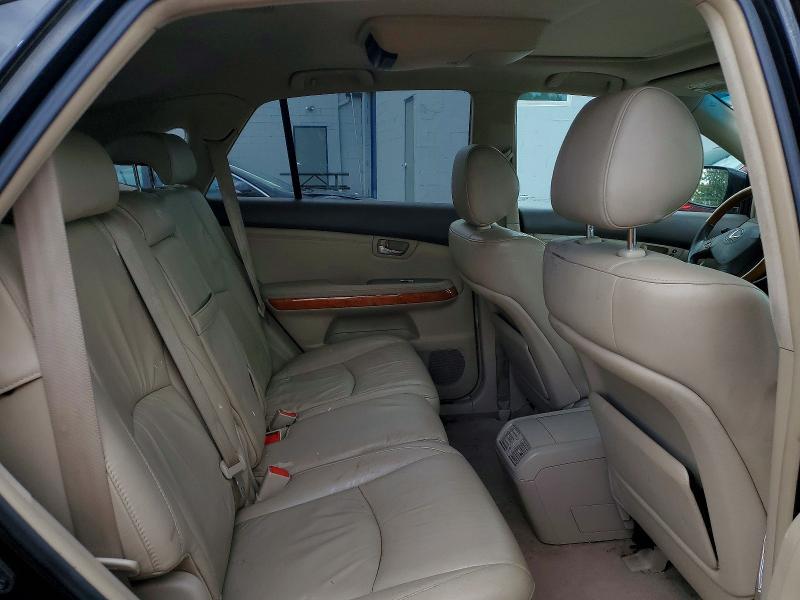 Photo 11 from auction – 2005 LEXUS RX with VIN 2T2HA31UX5C065367