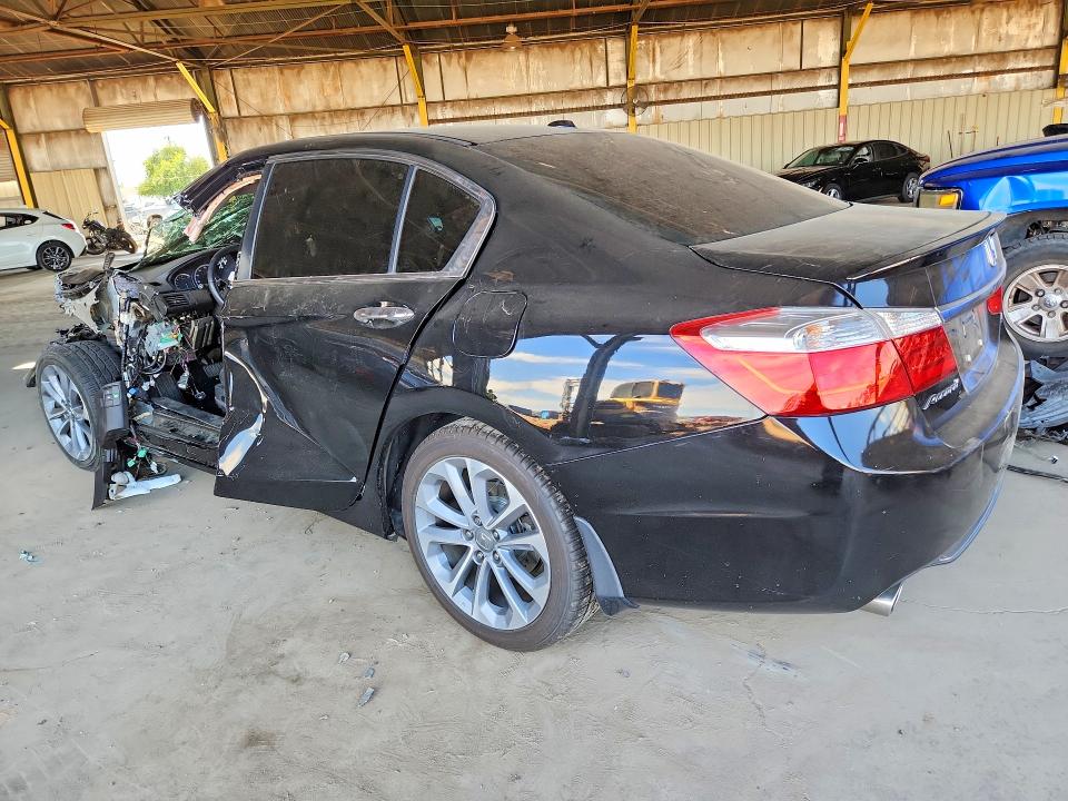 Photo 2 from auction – 2015 HONDA ACCORD with VIN 1HGCR3F87FA007419