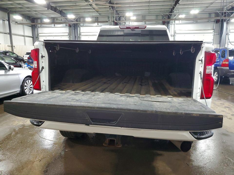 Photo 6 from auction – 2021 CHEVROLET SILVERADO with VIN 1GC4YVEY5MF162828