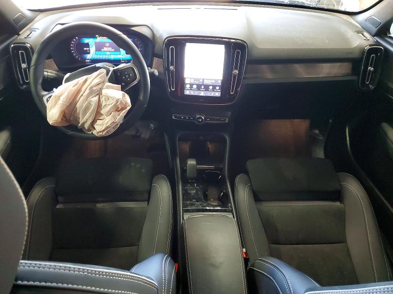 Photo 8 from auction – 2023 VOLVO XC40 with VIN YV4ED3UL3P2102839