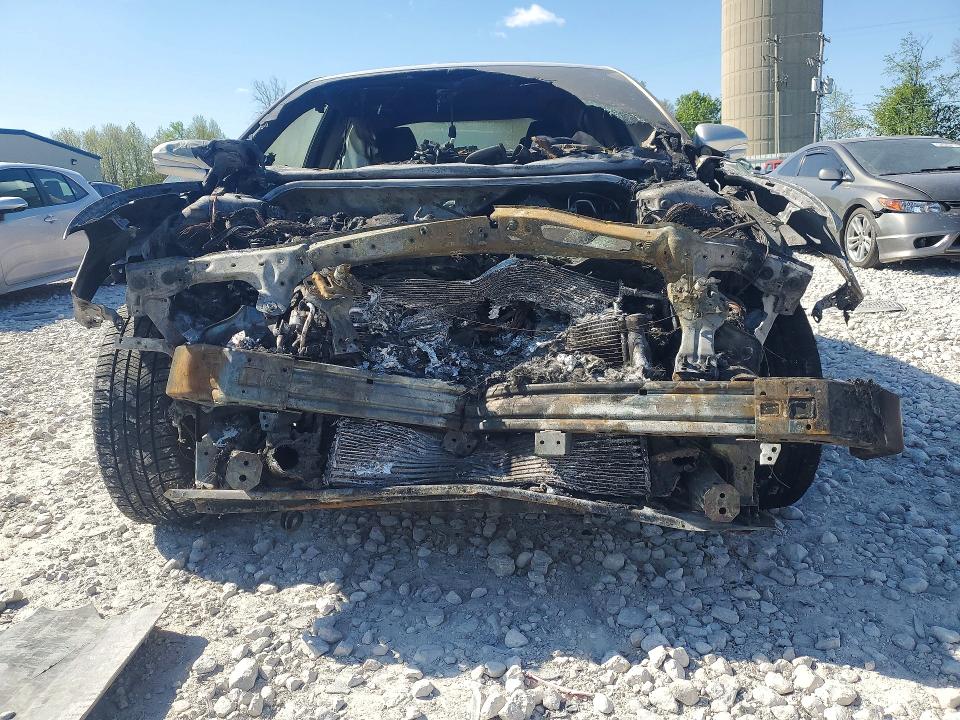 Photo 5 from auction – 2017 FORD FUSION with VIN 3FA6P0T94HR165907