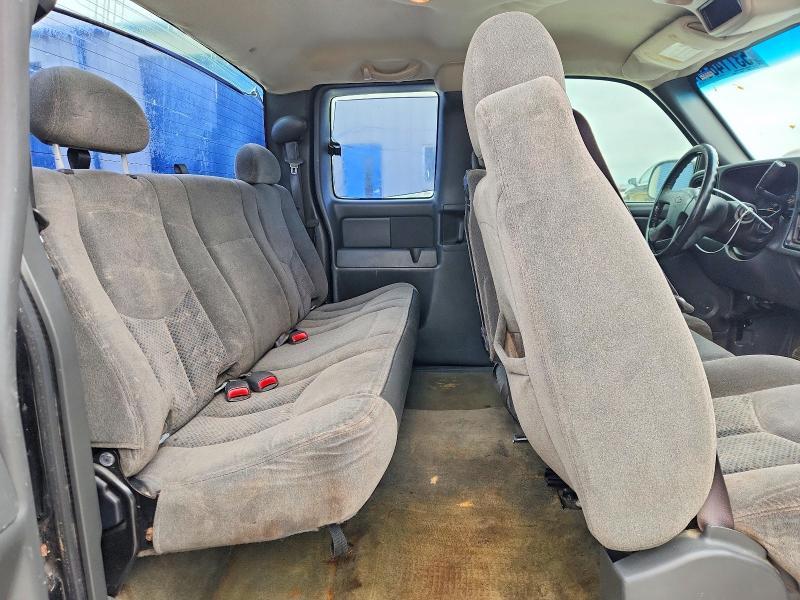 Photo 10 from auction – 2005 CHEVROLET SILVERADO with VIN 2GCEC19V851296673