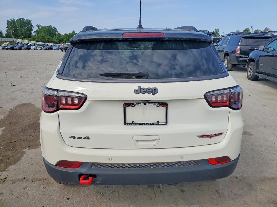 Photo 6 from auction – 2021 JEEP COMPASS with VIN 3C4NJDDB3MT556589