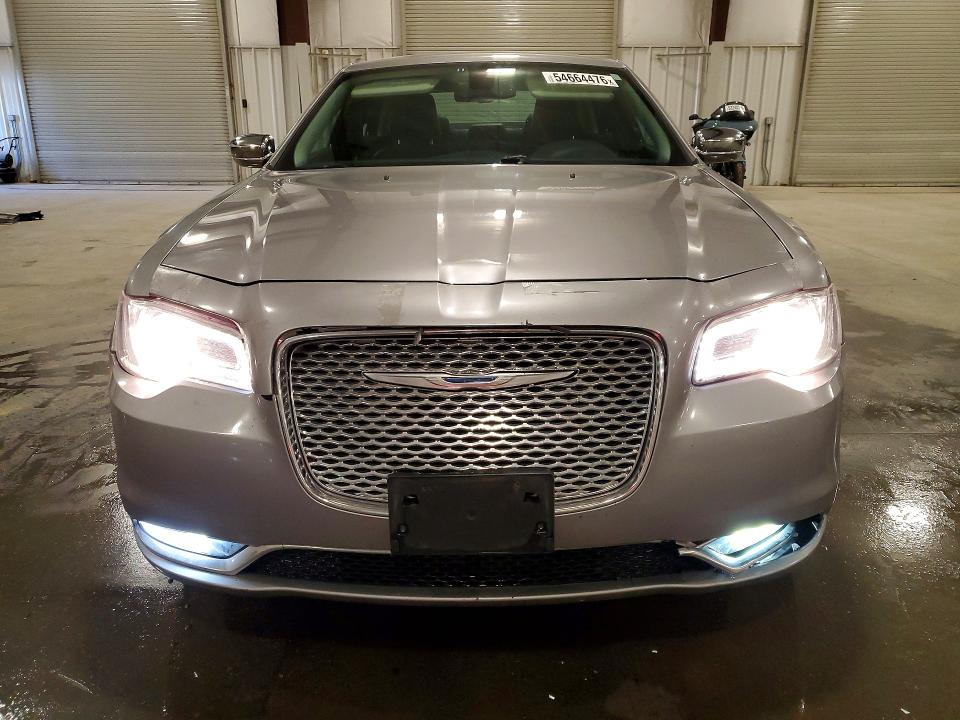 Photo 5 from auction – 2016 CHRYSLER 300 with VIN 2C3CCARG1GH220414