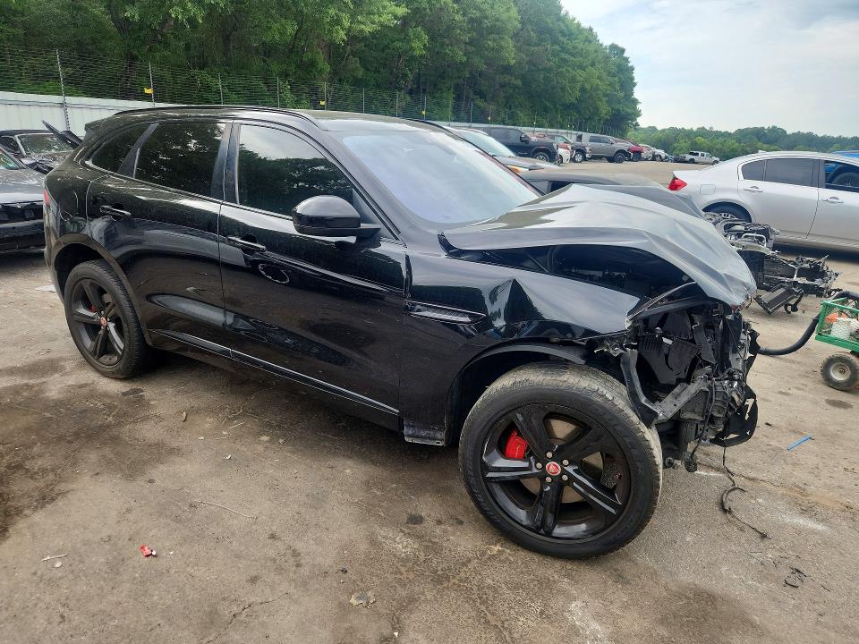 Photo 4 from auction – 2017 JAGUAR F-PACE with VIN SADCM2BV8HA498190