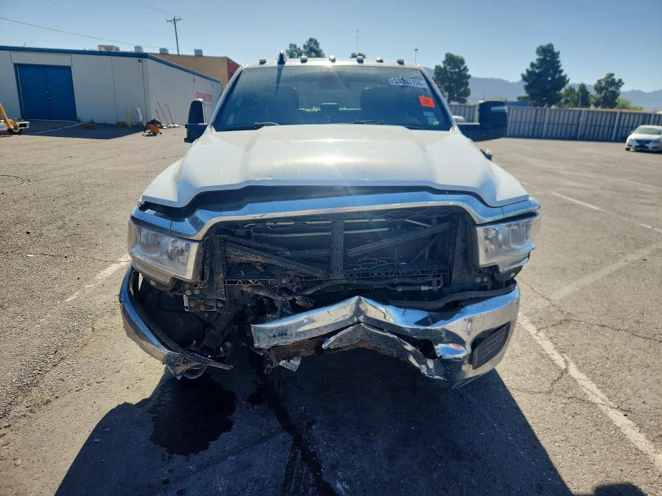 Photo 5 from auction – 2024 RAM 2500 with VIN 3C6UR5CL1RG264824