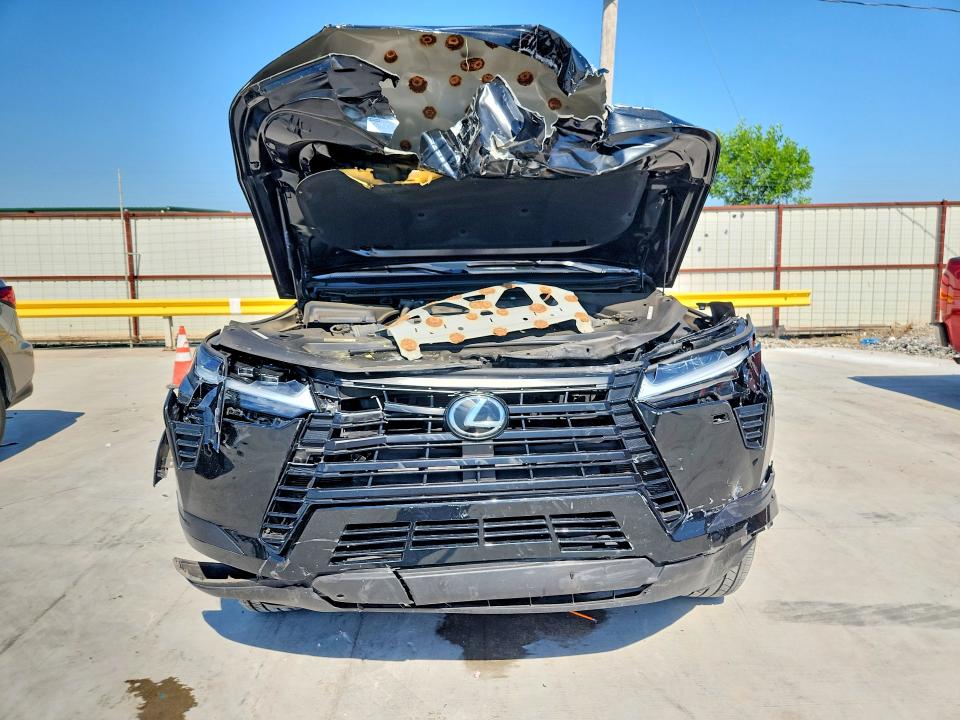 Photo 5 from auction – 2024 LEXUS GX 550 with VIN JTJTBCDX7R5023689