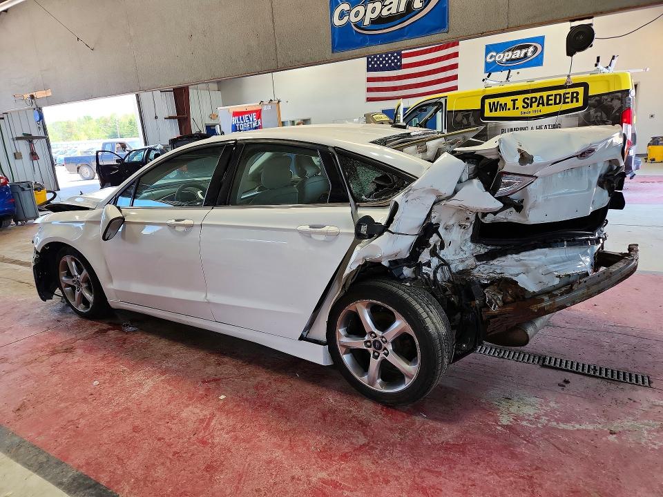 صورة رقم 2 من المزاد - 2016 FORD FUSION مع VIN 3FA6P0G77GR221233