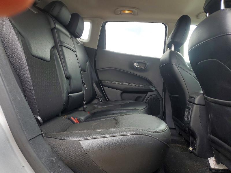 Photo 11 from auction – 2019 JEEP COMPASS with VIN 3C4NJDBB8KT740720