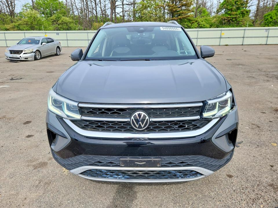 Photo 5 from auction – 2022 VOLKSWAGEN TAOS with VIN 3VVJX7B21NM019640