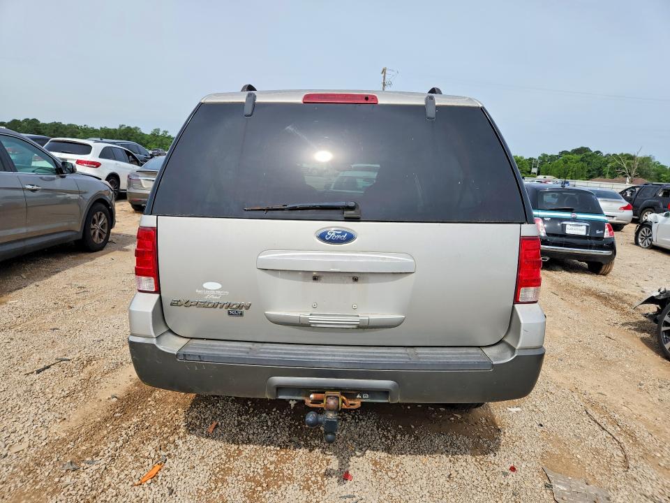 Photo 6 from auction – 2005 FORD EXPEDITION with VIN 1FMPU15535LA23142