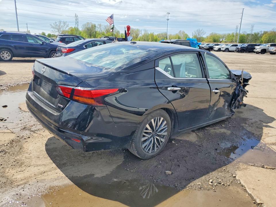 Photo 3 from auction – 2025 NISSAN ALTIMA with VIN 1N4BL4DW0SN370186
