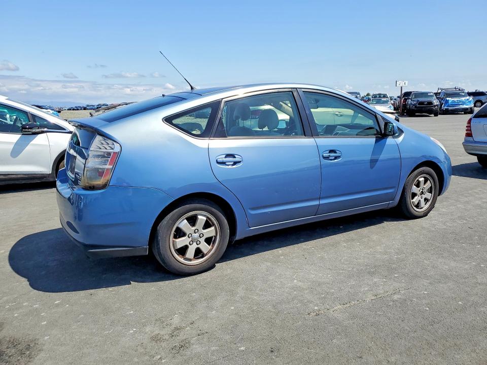 Photo 3 from auction – 2005 TOYOTA PRIUS with VIN JTDKB20U357020730