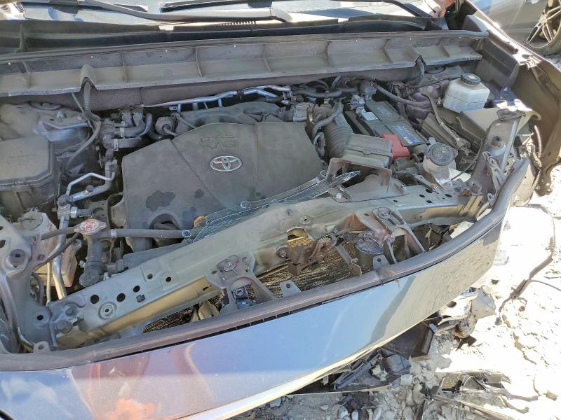 Photo 11 from auction – 2021 TOYOTA HIGHLANDER with VIN 5TDHZRBH0MS081553