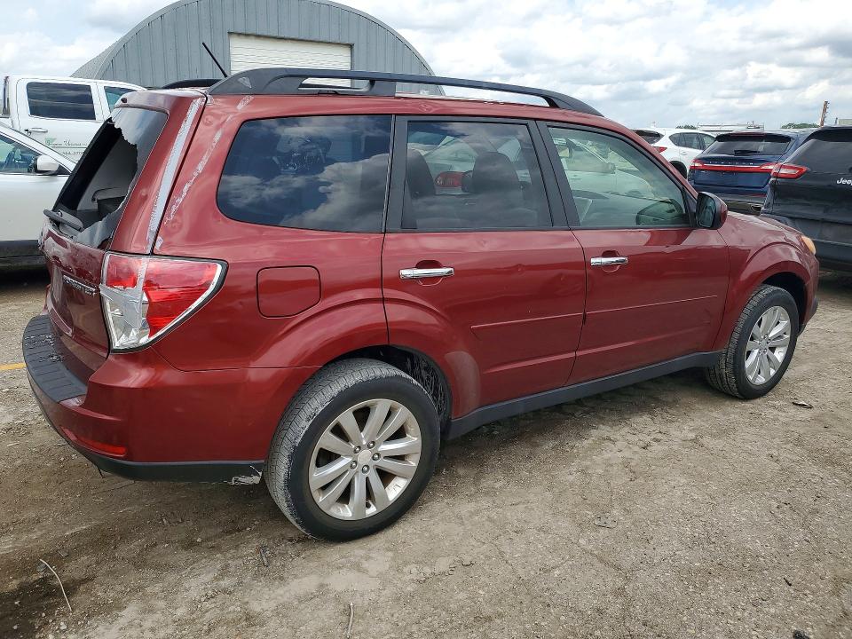 Photo 3 from auction – 2012 SUBARU FORESTER with VIN JF2SHBDCXCH447119