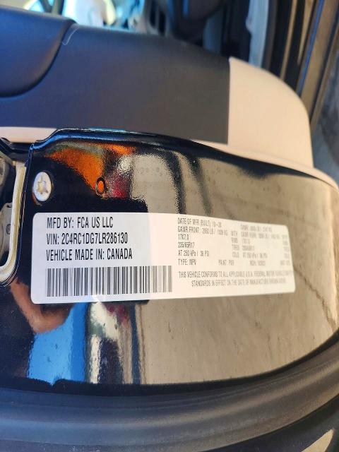 Photo 14 from auction – 2020 CHRYSLER VOYAGER with VIN 2C4RC1DG7LR286130