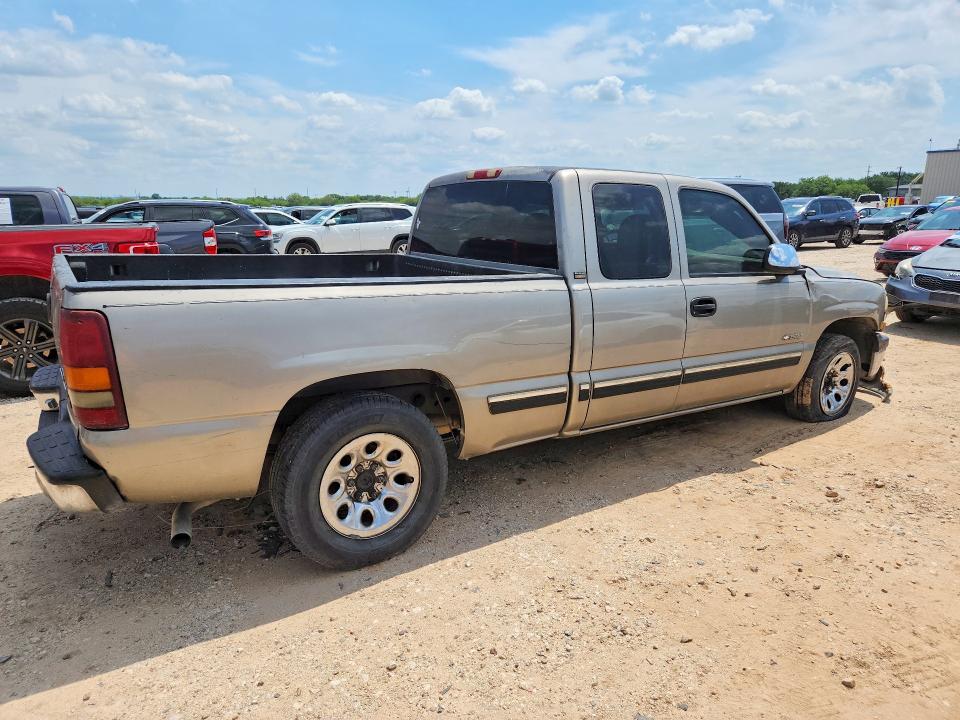 Photo 3 from auction – 2002 CHEVROLET SILVERADO with VIN 2GCEC19V621272772