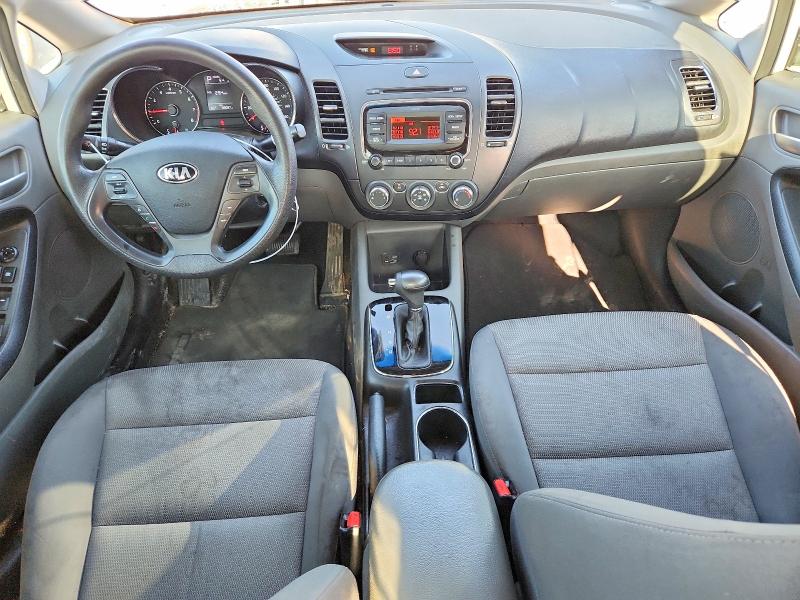 Photo 8 from auction – 2017 KIA FORTE with VIN 3KPFK4A75HE022134
