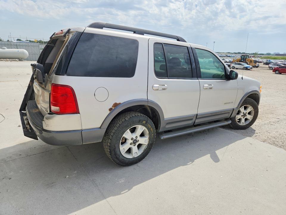 Photo 3 from auction – 2005 FORD EXPLORER with VIN 1FMDU73K45UA21425