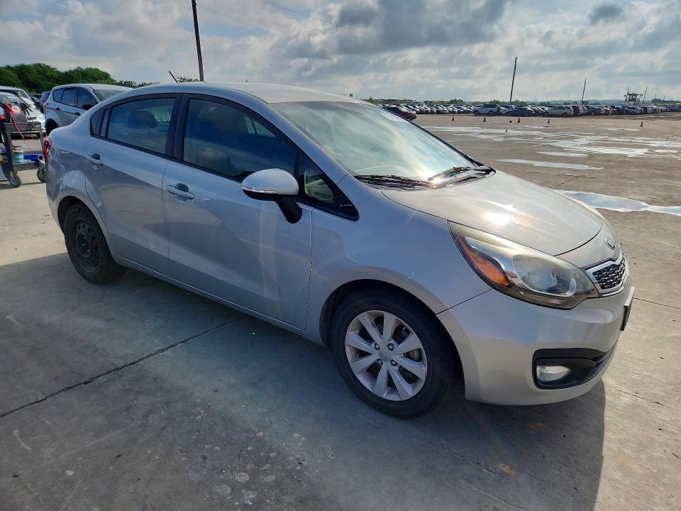 Photo 4 from auction – 2013 KIA RIO with VIN KNADN4A38D6147556