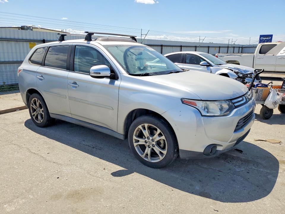 صورة رقم 4 من المزاد - 2014 MITSUBISHI OUTLANDER مع VIN JA4AD3A32EZ015597