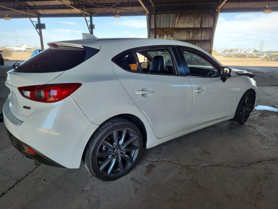 Photo 3 from auction – 2014 MAZDA 3 with VIN JM1BM1M72E1216847