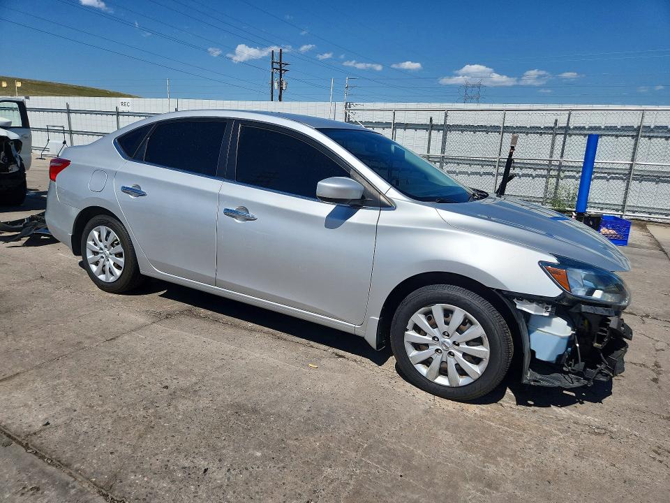 Photo 4 from auction – 2017 NISSAN SENTRA with VIN 3N1AB7AP8HY309528