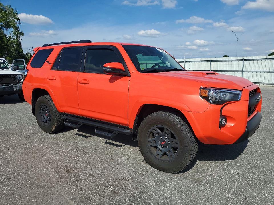 Photo 4 from auction – 2024 TOYOTA 4RUNNER with VIN JTERU5JR7R6229416