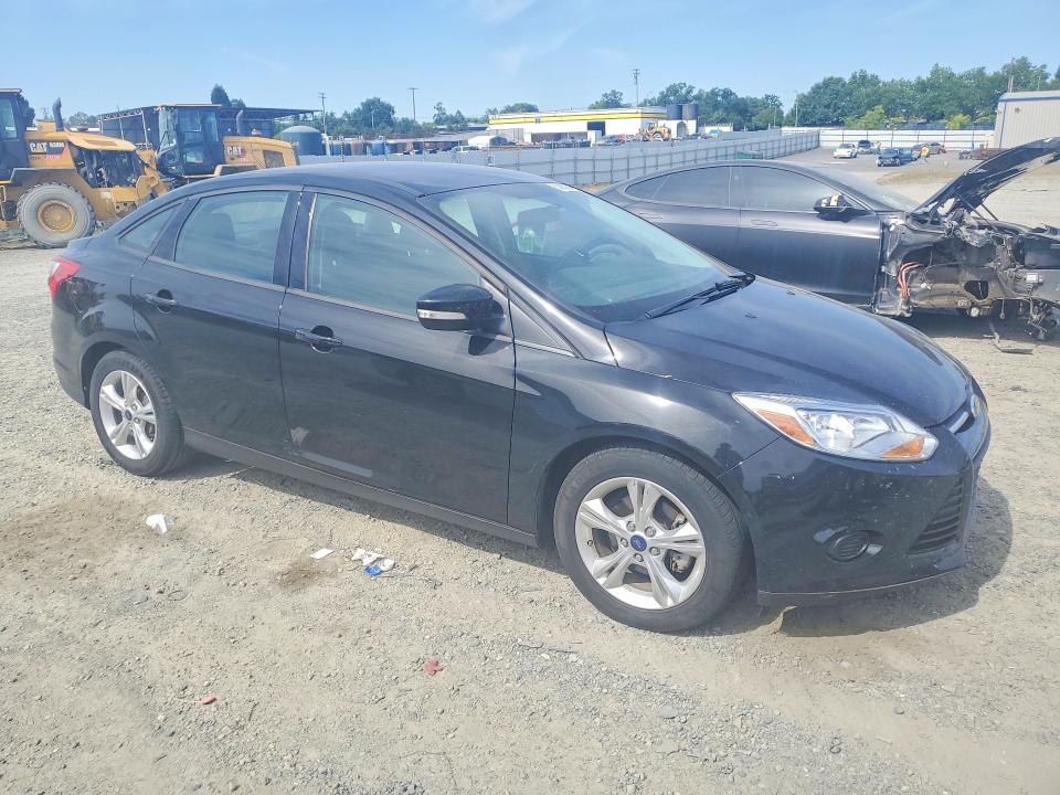 Photo 4 from auction – 2014 FORD FOCUS with VIN 1FADP3F22EL321203