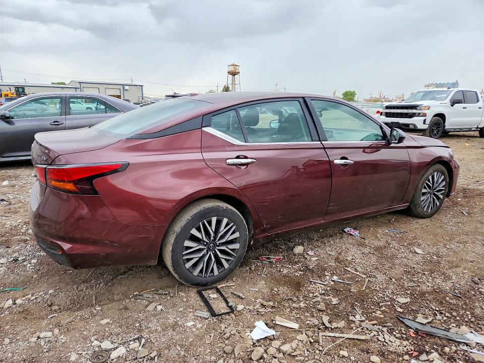 Photo 3 from auction – 2024 NISSAN ALTIMA with VIN 1N4BL4DV9RN418351