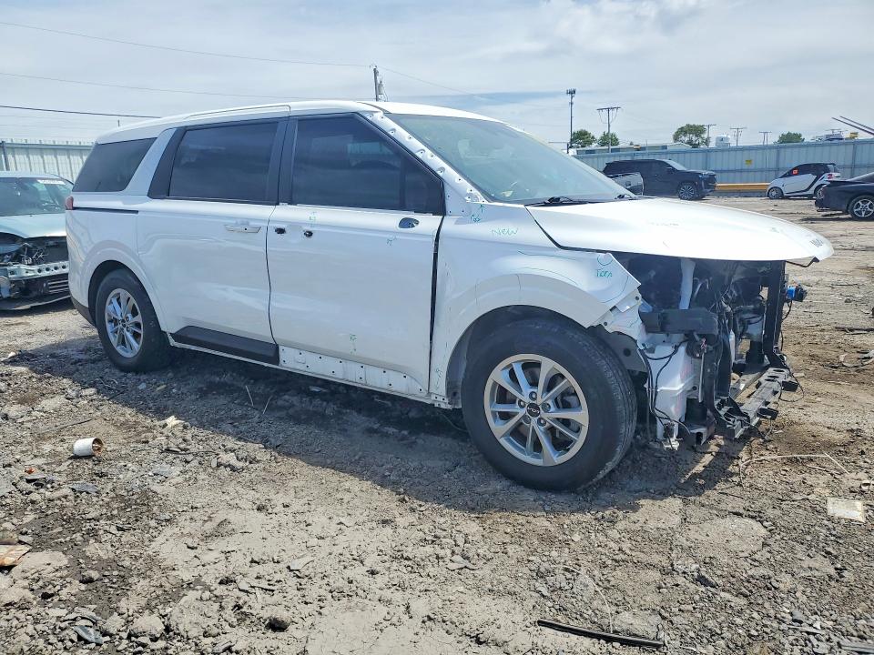 Photo 4 from auction – 2023 KIA CARNIVAL with VIN KNDNB4H31P6260145