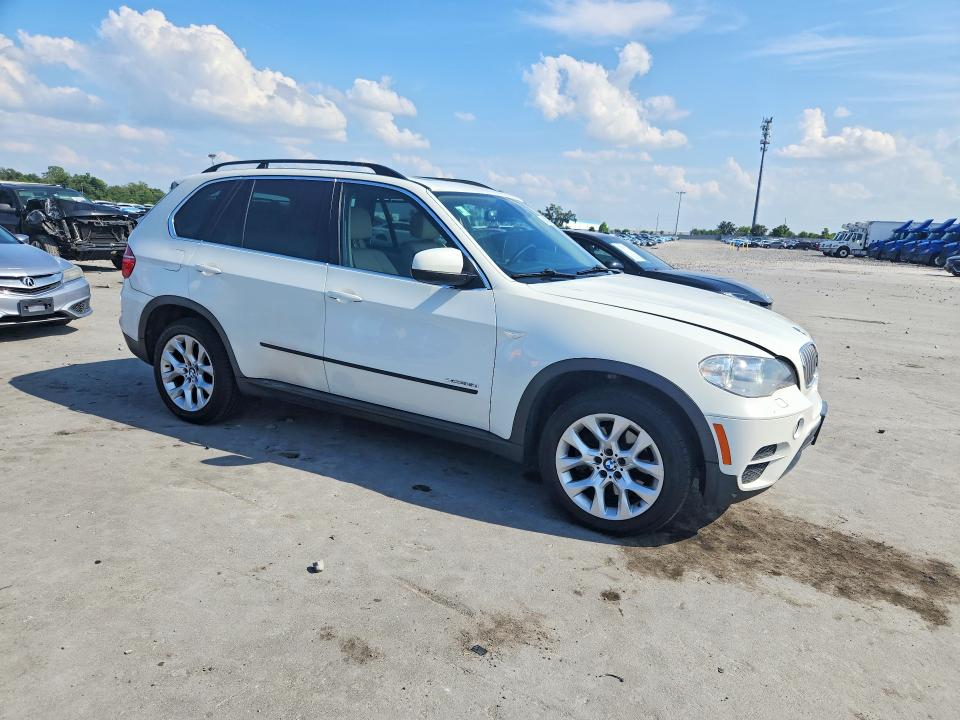 Photo 4 from auction – 2013 BMW X5 with VIN 5UXZW0C54D0B91491