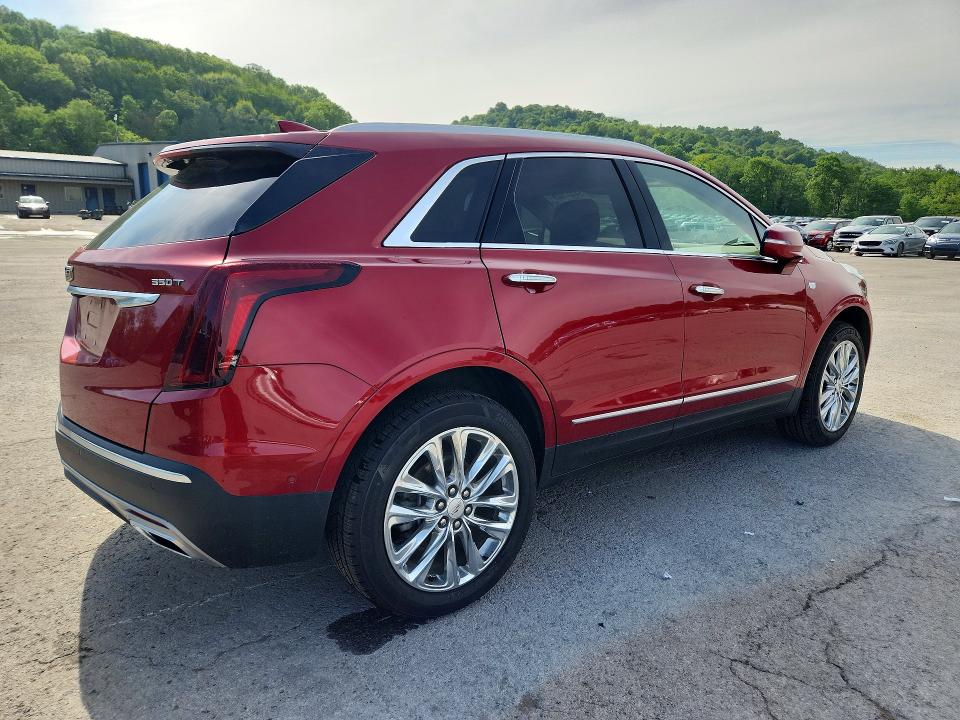 Photo 3 from auction – 2021 CADILLAC XT5 with VIN 1GYKNFR45MZ171633