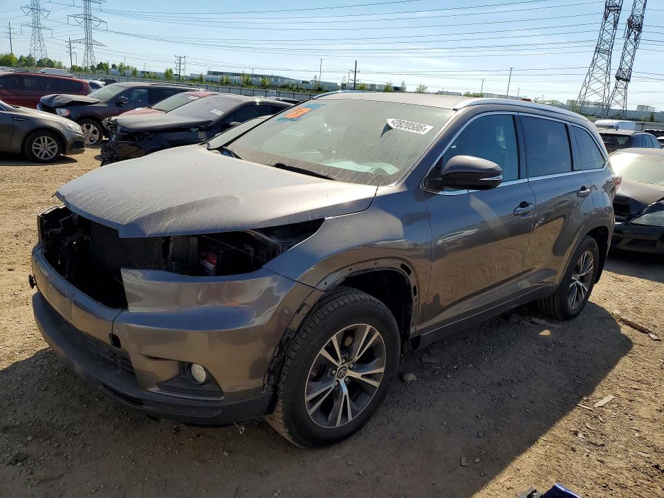 TOYOTA HIGHLANDER 2016 with VIN 5TDJKRFH2GS300016 - Photo from auction