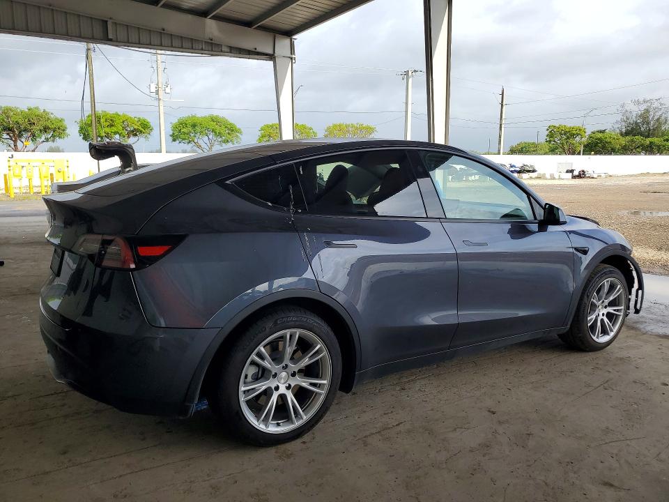 Photo 3 from auction – 2023 TESLA MODEL Y with VIN 7SAYGDEDXPF944114