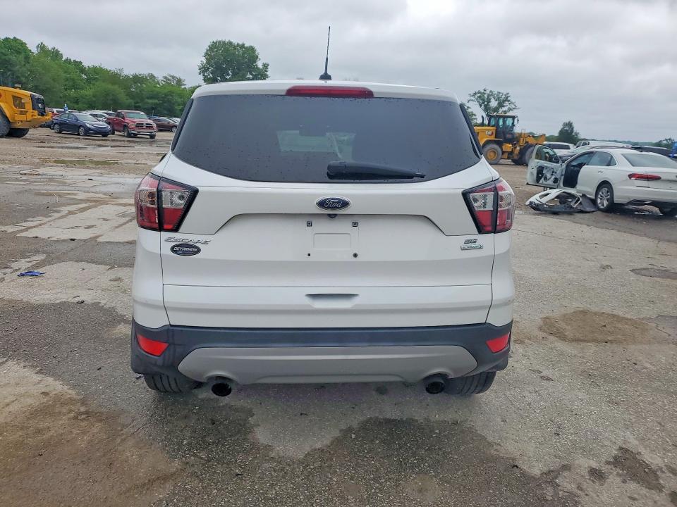 Photo 6 from auction – 2017 FORD ESCAPE with VIN 1FMCU0G98HUE35824